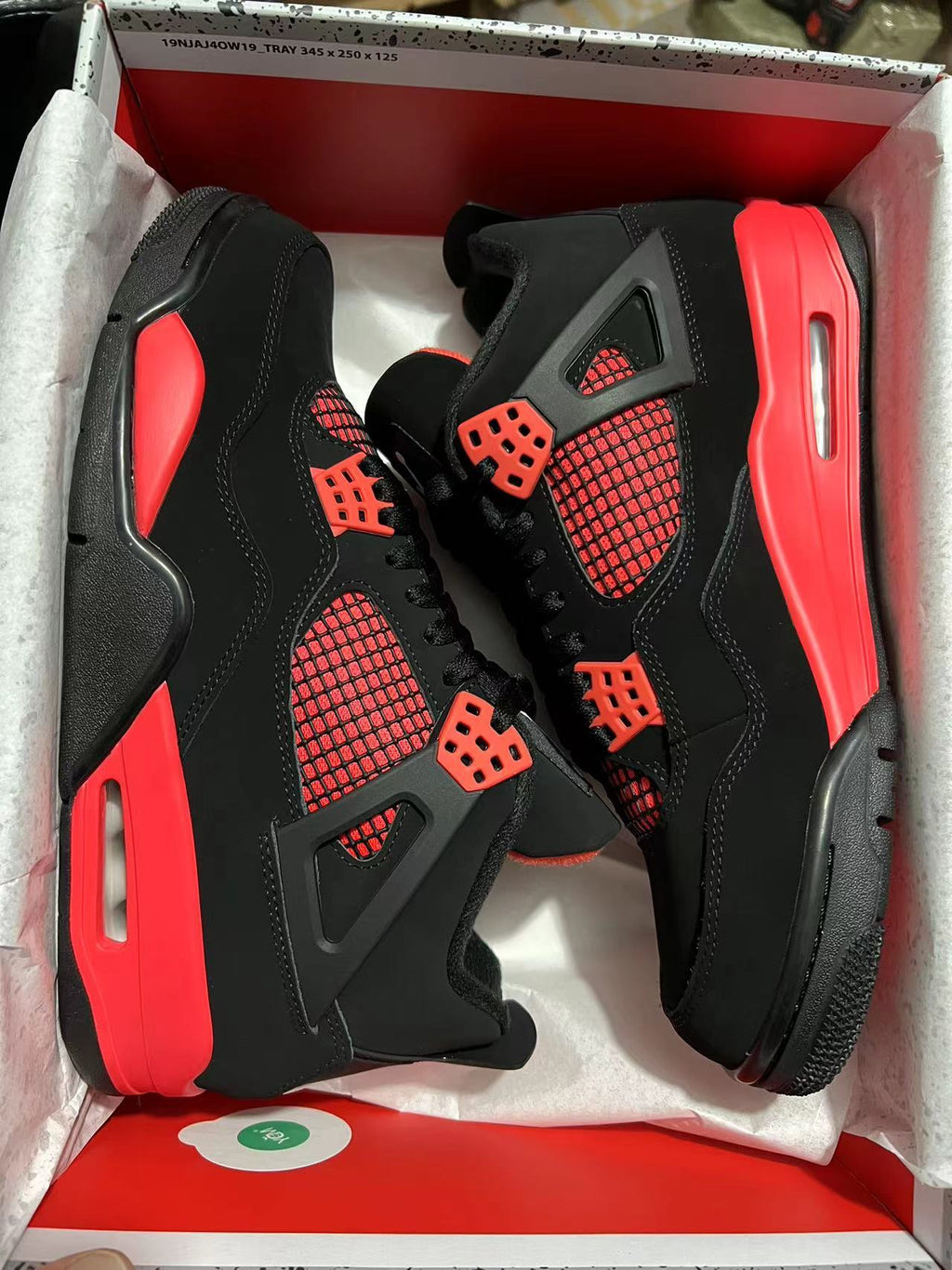 AJ4 “Red thunder”