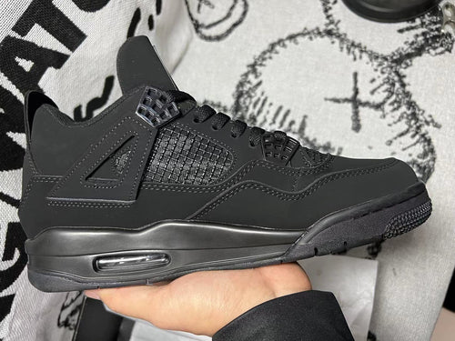 AJ4 “Black cat”
