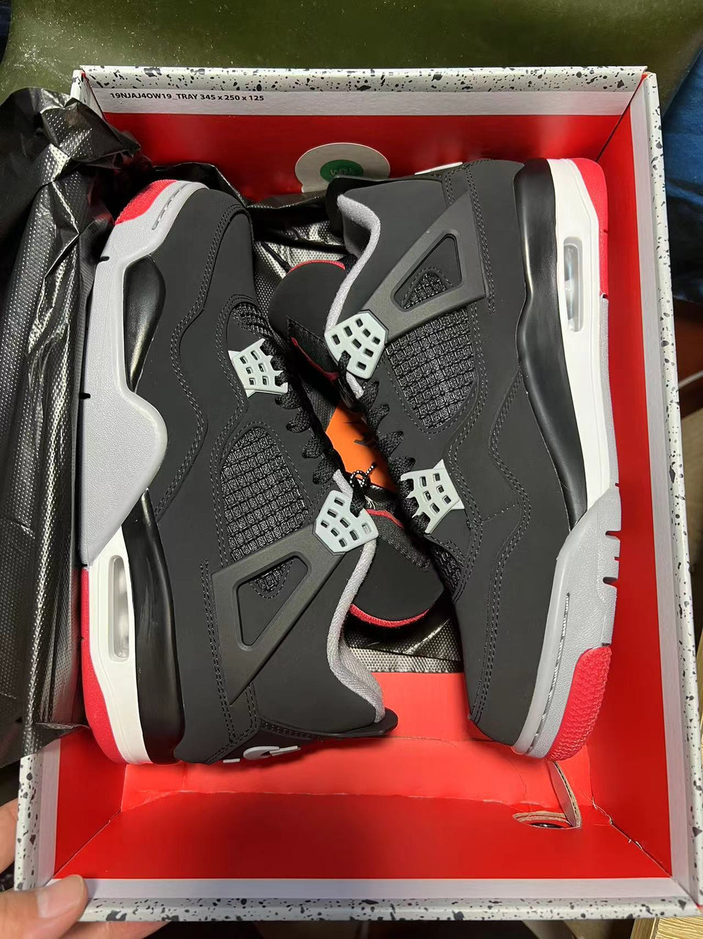 AJ4 “Bred”