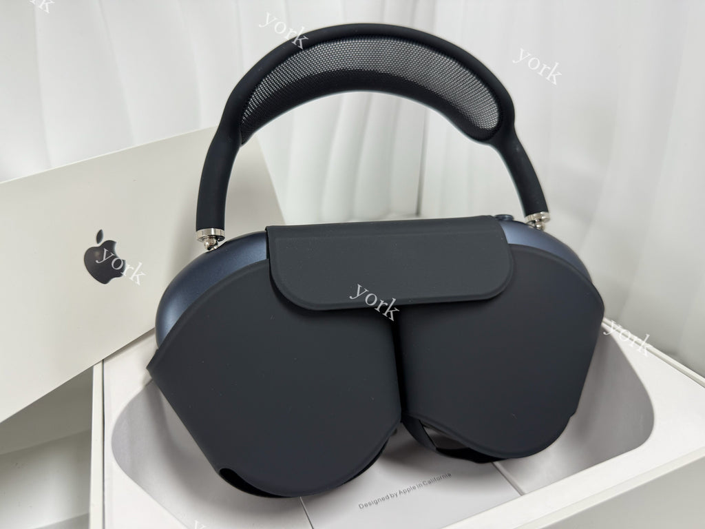 AirPods Max navy