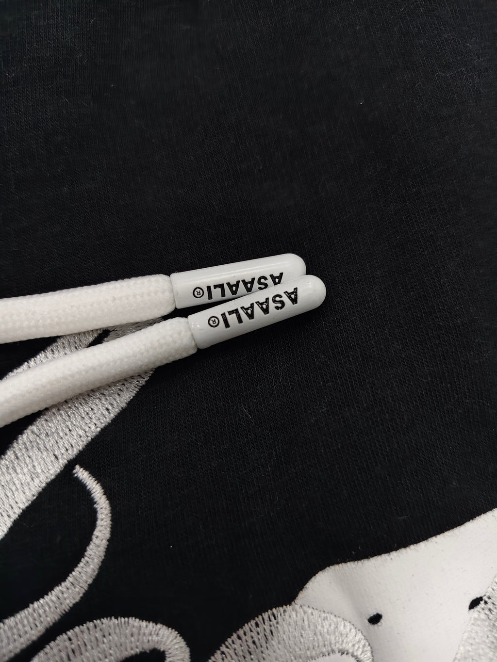assali black/white shorts